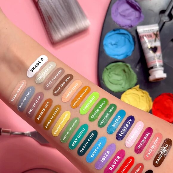 PLouise Cosmetic Paint in  Ecstasy - Picture 2 of 4